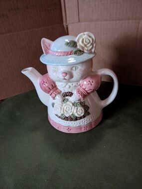 Ceramic Cat Teapot in Pastel Pink and Blue